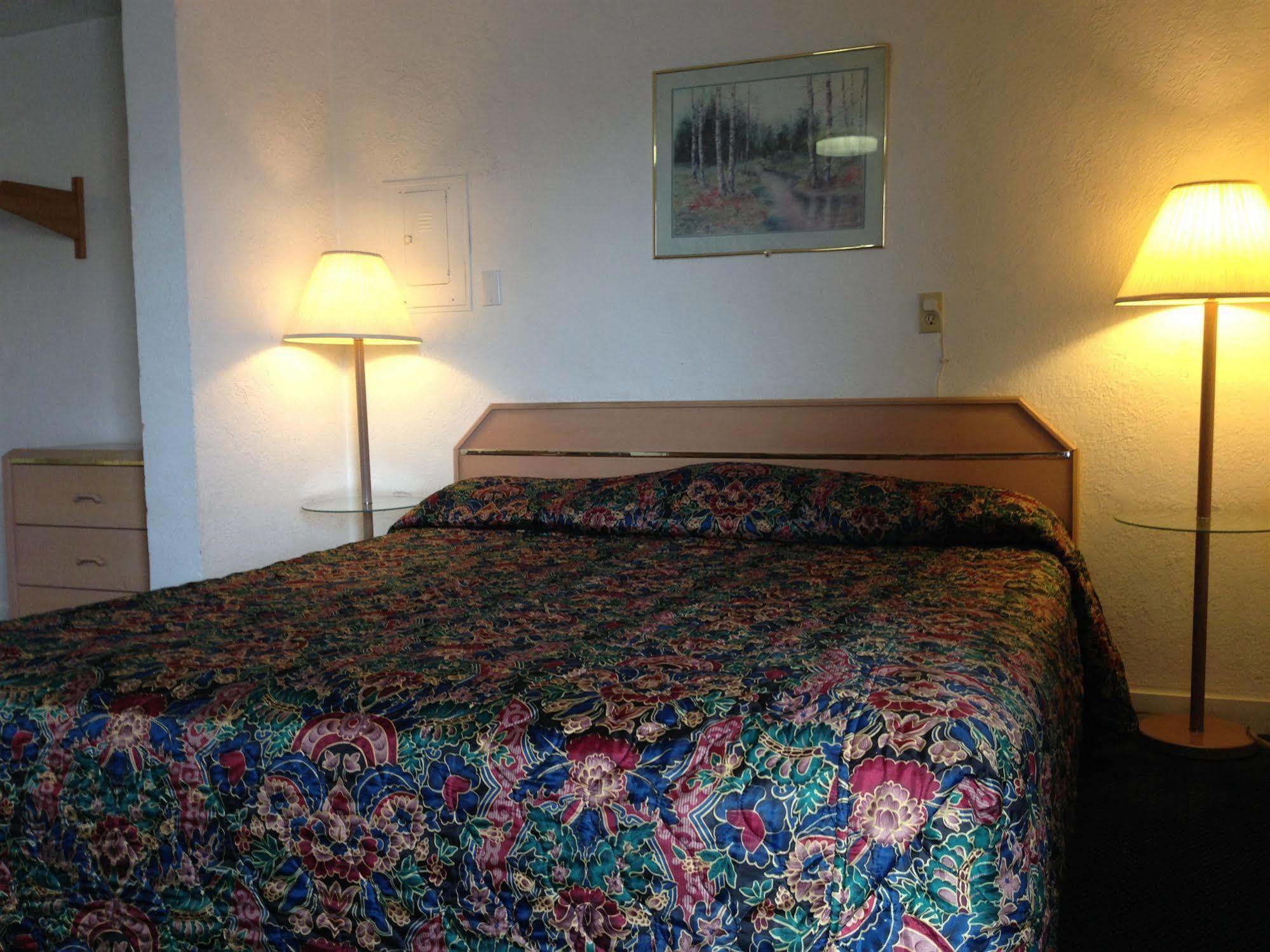 Hub Motel Redmond Bagian luar foto