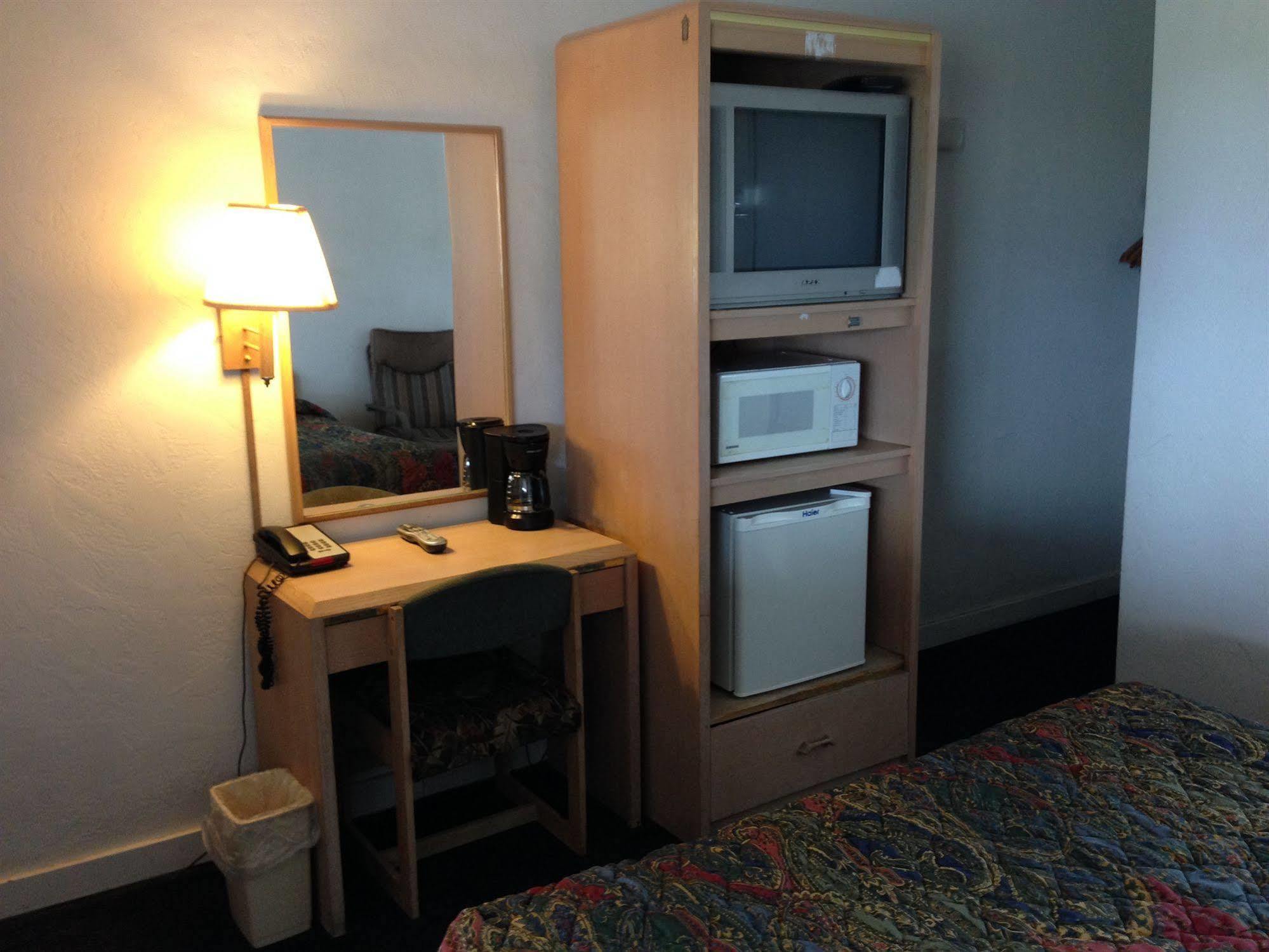 Hub Motel Redmond Bagian luar foto
